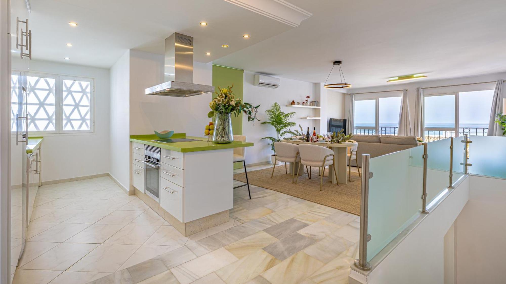 Vacation Marbella I Sea Views, 24-7 Security, Parking, Walk To Everything In Luxurious Puerto Banus Dış mekan fotoğraf